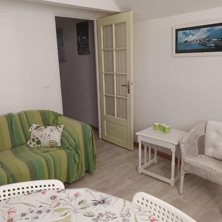 Ecrin De Fleurs Et Verdure Sept-vents الغرفة الصورة